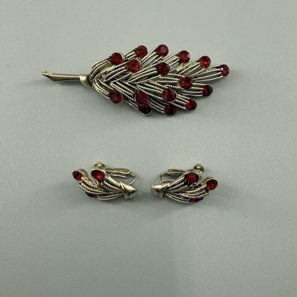 Vintage Coro Red Rhinestone Leaf Gold Tone Brooch & Earring Set Signed